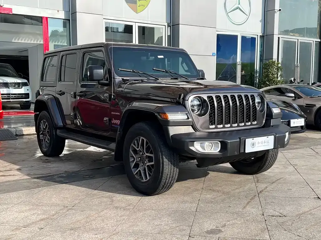 Jeep Wrangler PHEV — фото 8
