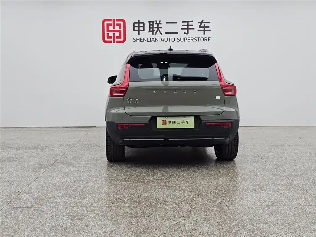 Volvo XC40 NEV — фото 6