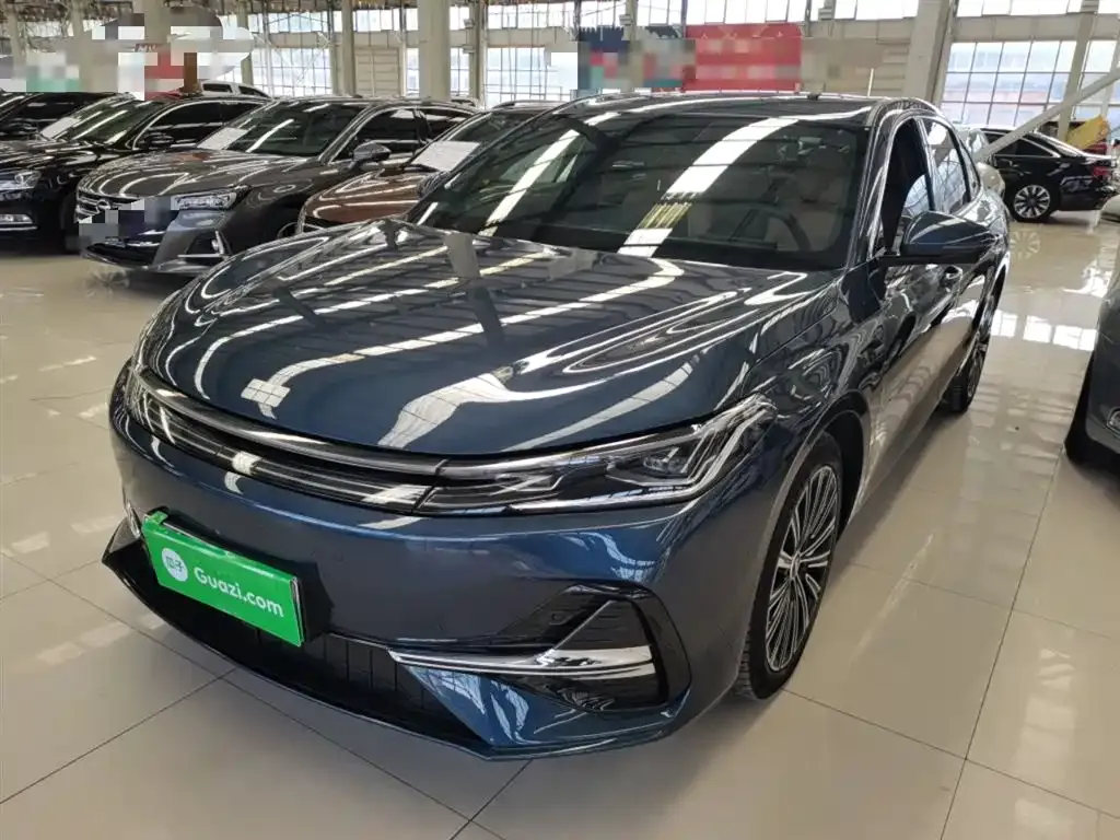 Geely Galaxy A7 — фото 1