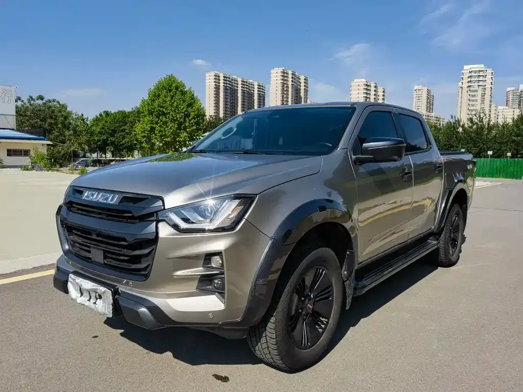 Isuzu D-MAX — фото 1