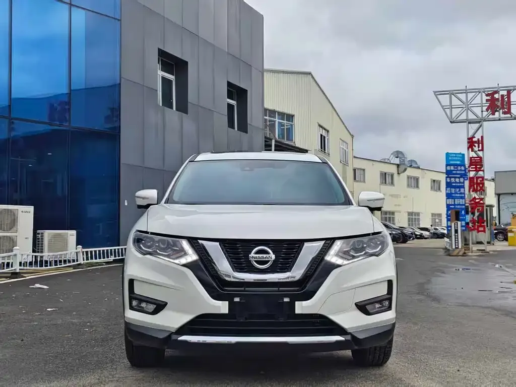 Nissan X-Trail — фото 8