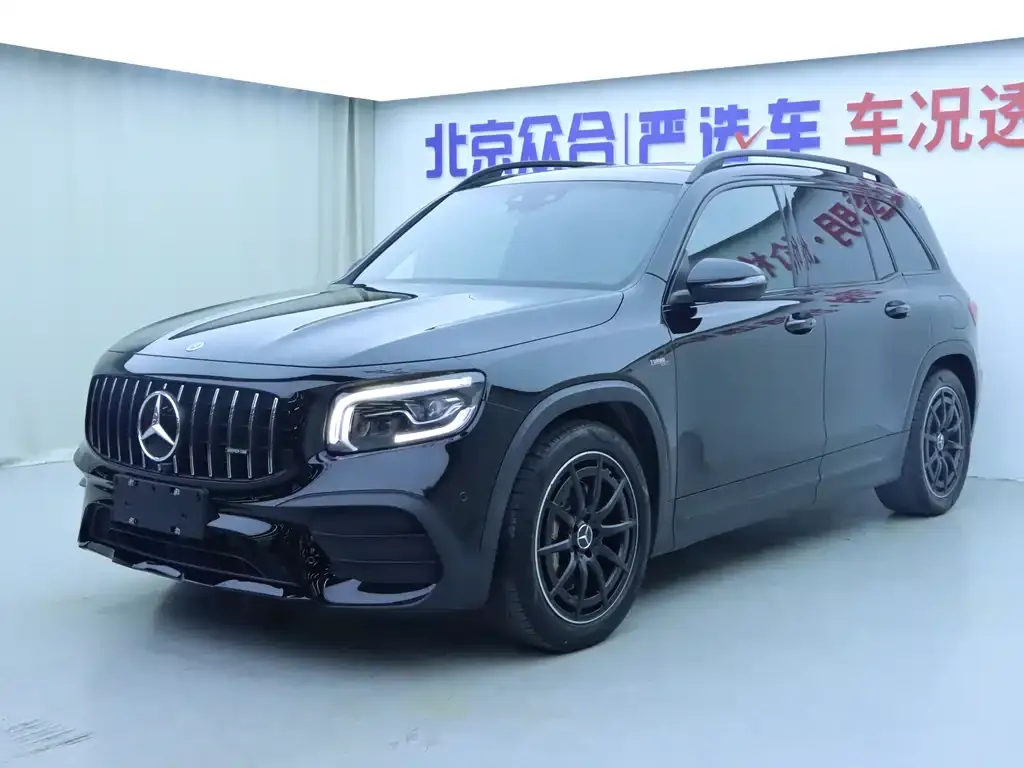 Mercedes-Benz GLB AMG — фото 1