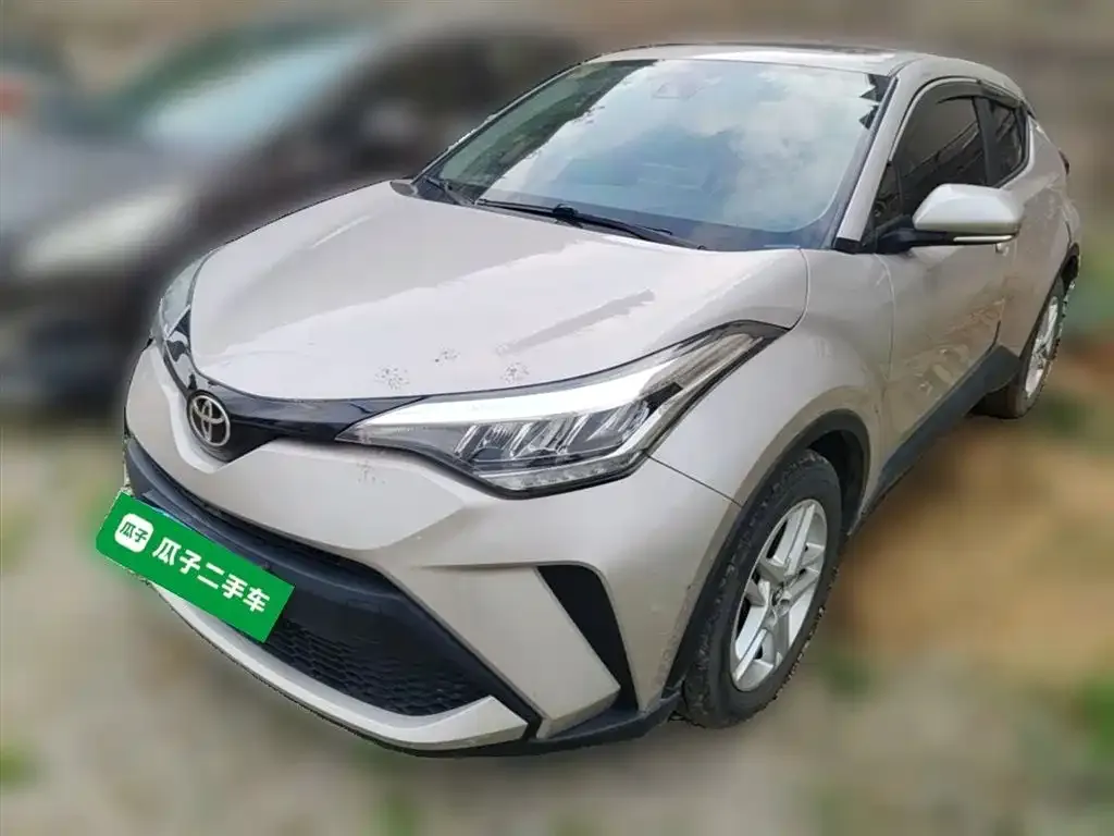 Toyota C-HR — фото 1