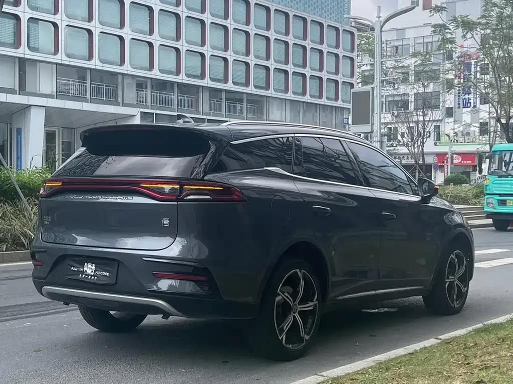 BYD Tang New Energy — фото 6