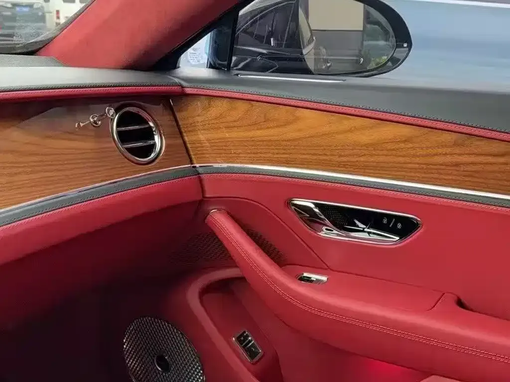 Bentley Flying Spur — фото 8
