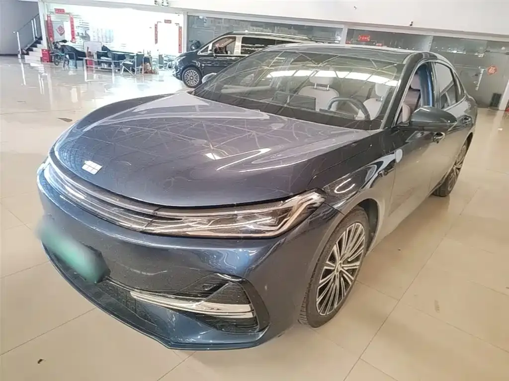 Geely Galaxy A7 — фото 10