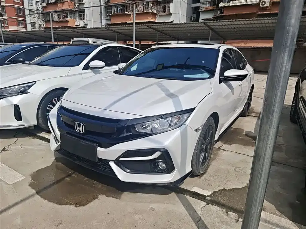 Honda Civic — фото 1