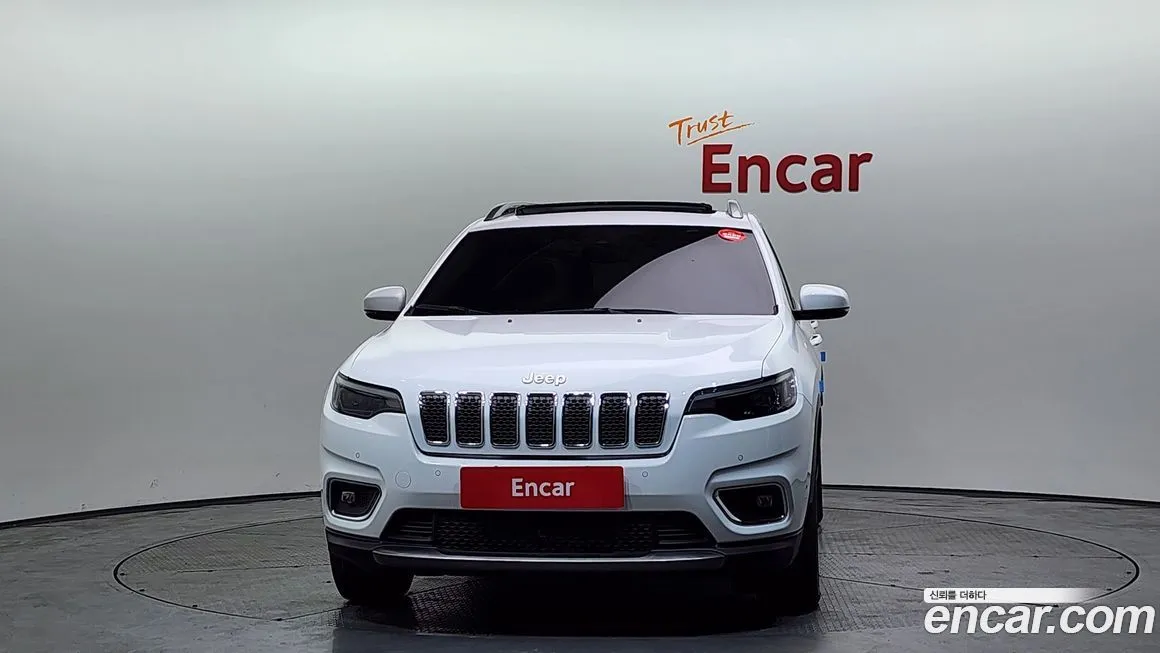 Jeep Cherokee — фото 2