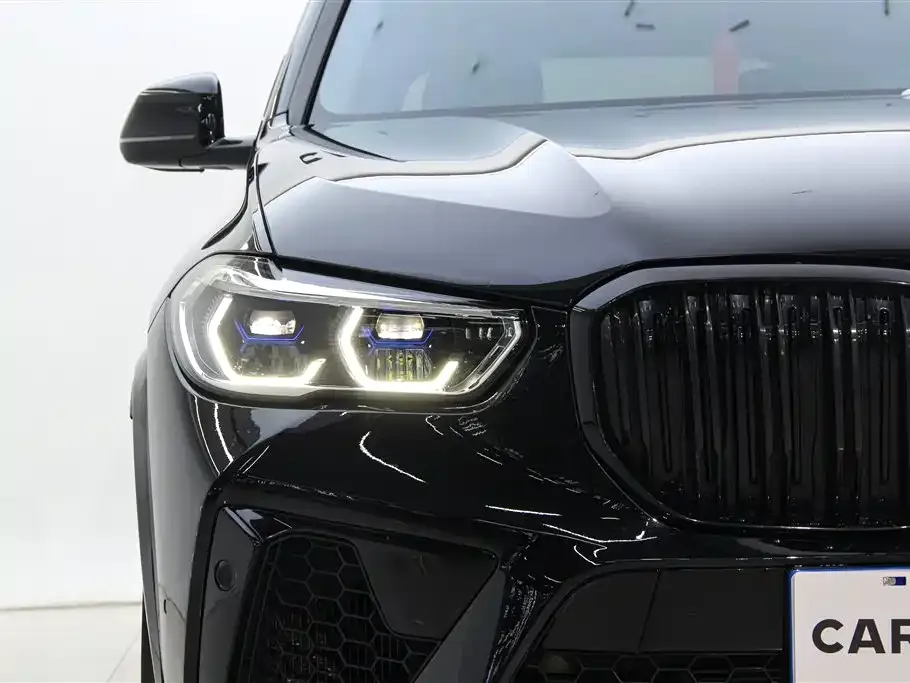 BMW X5 — фото 10