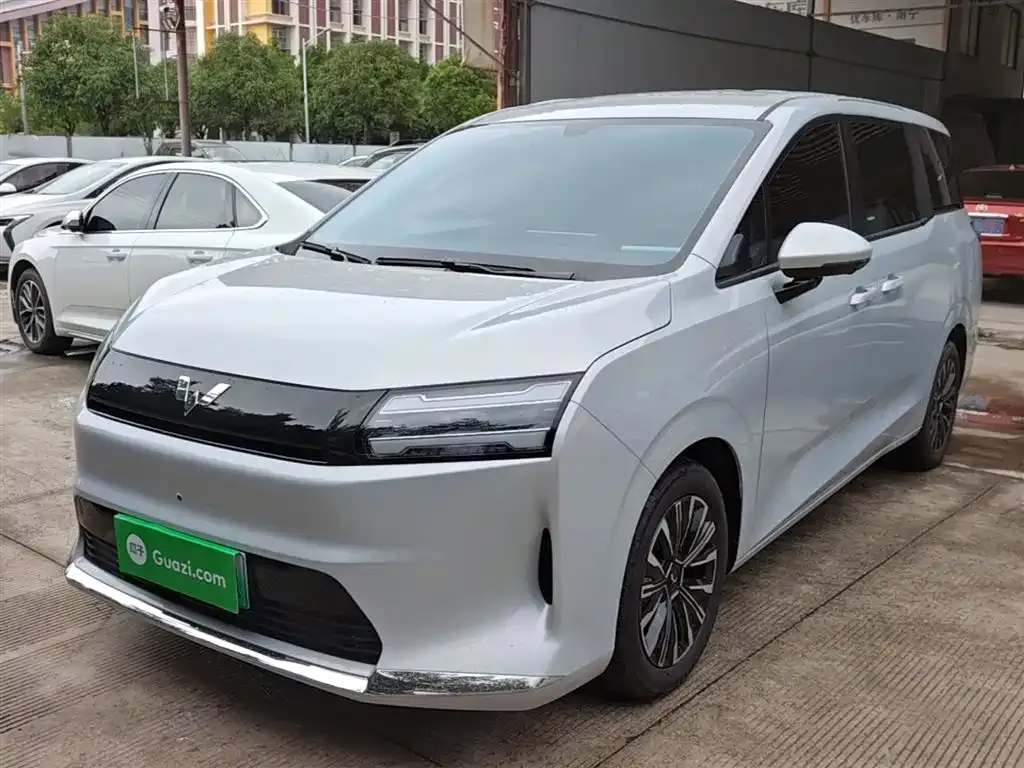 Wuling Starlight 730 New Energy — фото 10