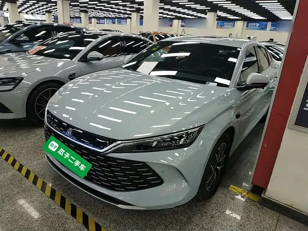 BYD Qin L — фото 9