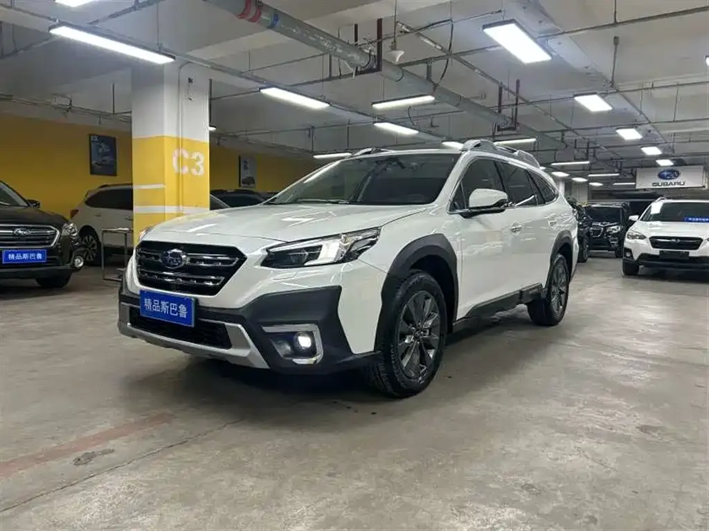 Subaru Outback — фото 1