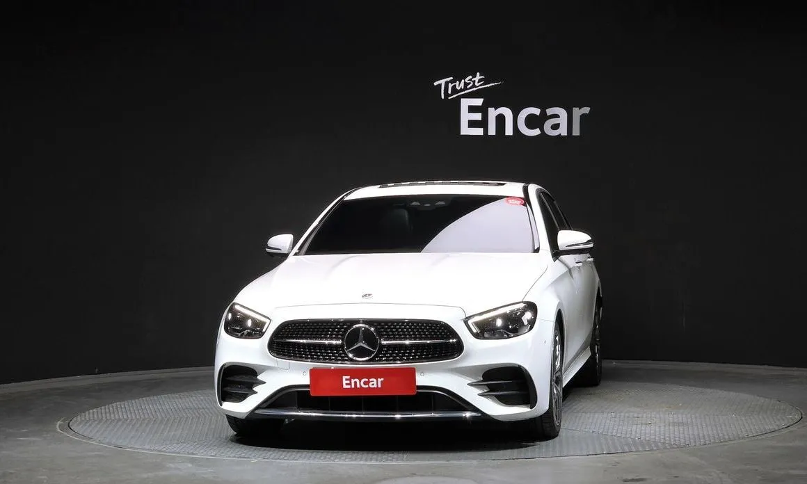 Mercedes-Benz E-Class — фото 7