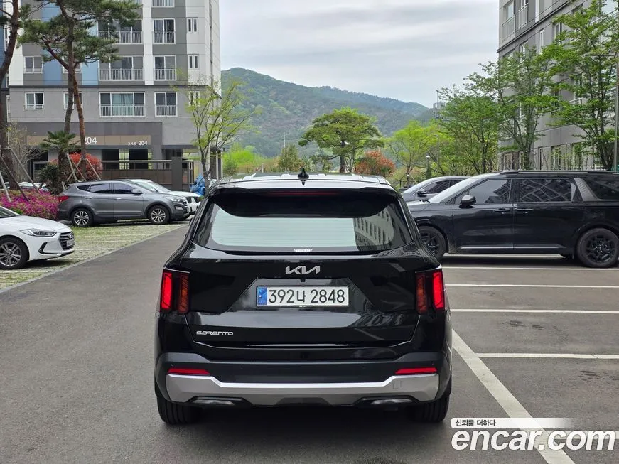 Kia Sorento — фото 10