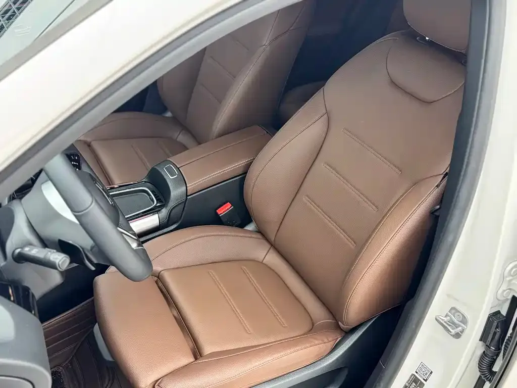 Mercedes-Benz EQA — фото 9
