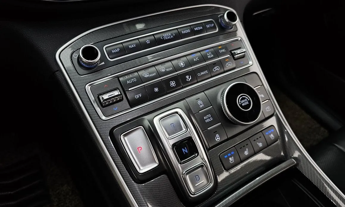 Hyundai Santafe — фото 7