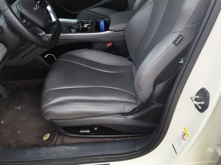 BYD Seal 07 DM-i — фото 8