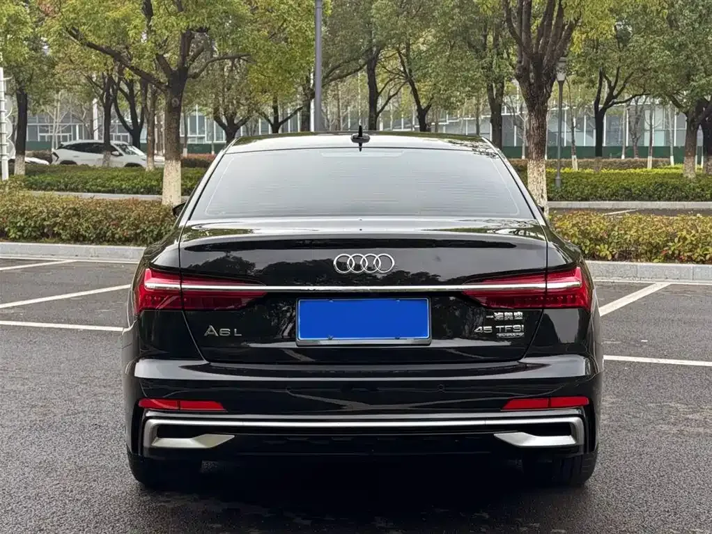 Audi A6L — фото 9