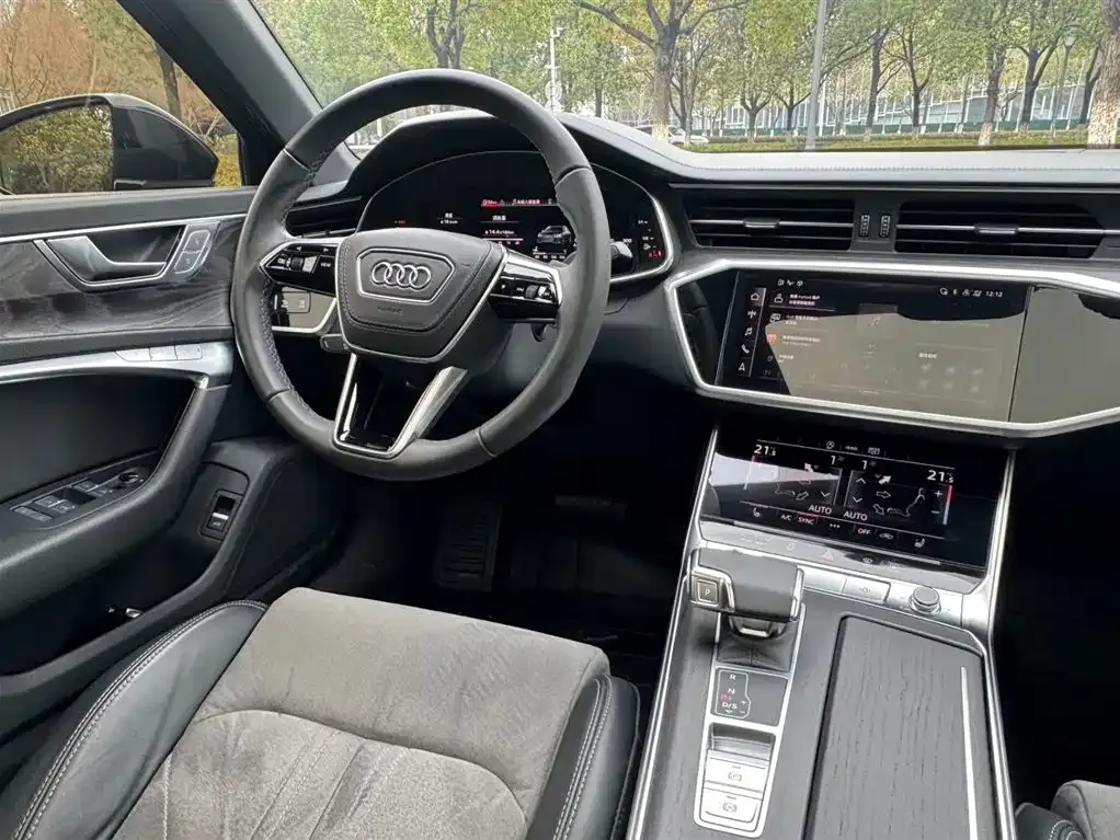 Audi A6L — фото 5