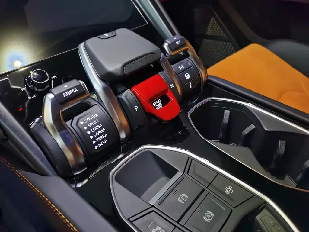 Lamborghini Urus — фото 3