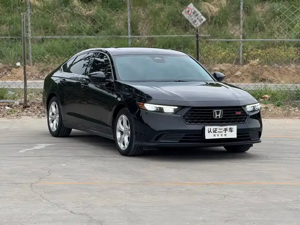 Honda Accord — фото 9