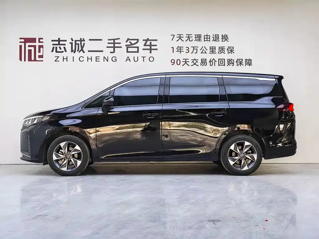 GAC Motor Trumpchi M6 — фото 9