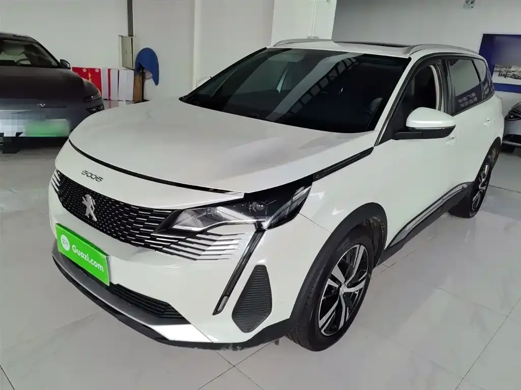 Peugeot 5008 — фото 1