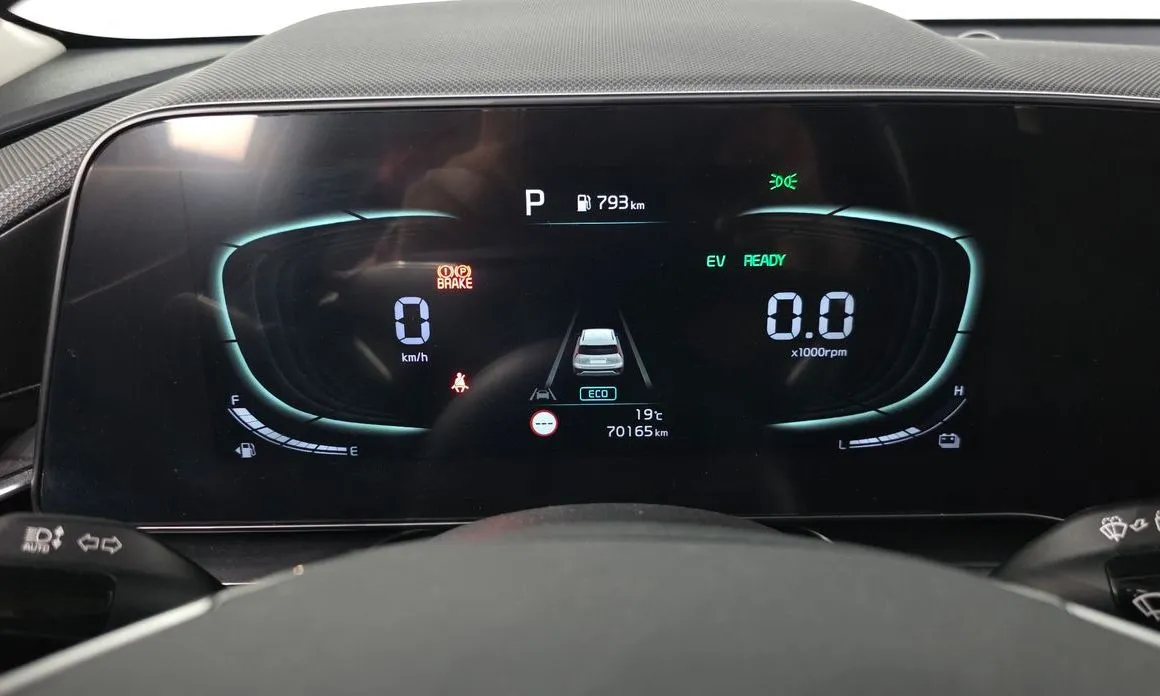 Kia Niro — фото 8