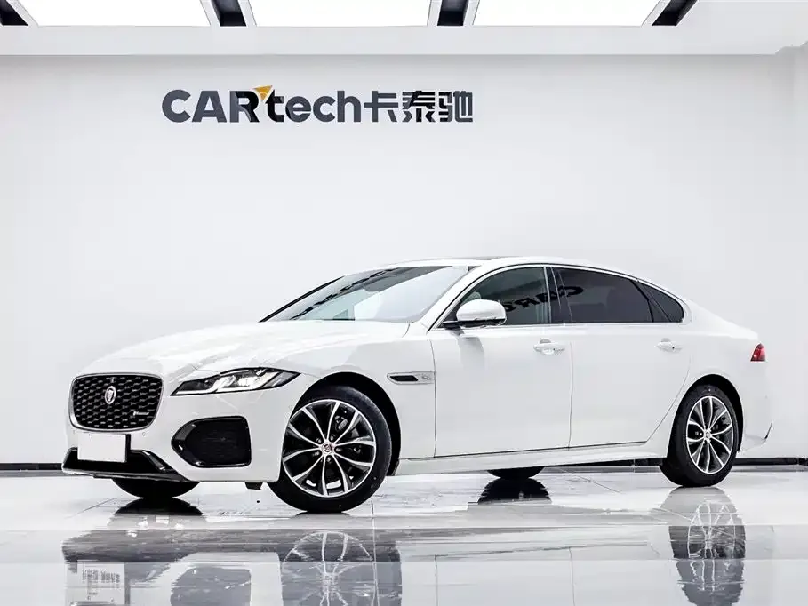 Jaguar XFL — фото 1