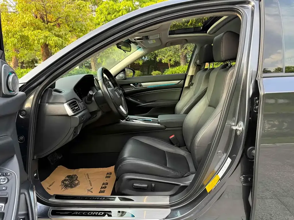 Honda Accord — фото 6