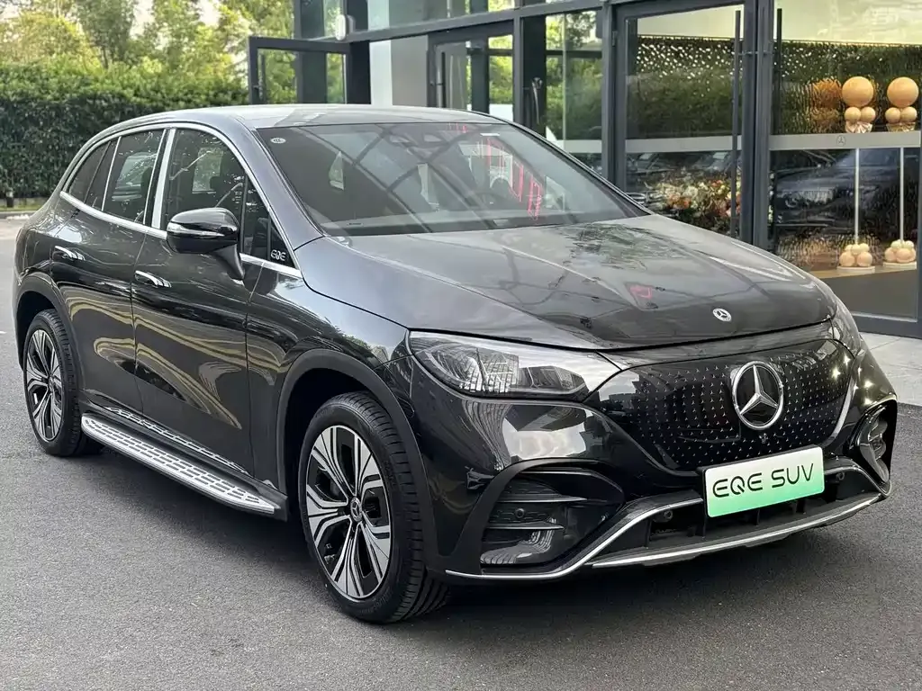 Mercedes-Benz EQE SUV — фото 9