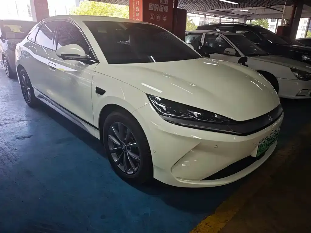 BYD Qin L — фото 8