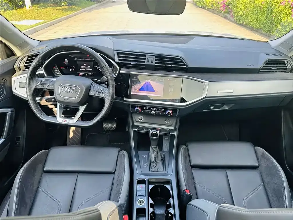 Audi Q3 Sportback — фото 8