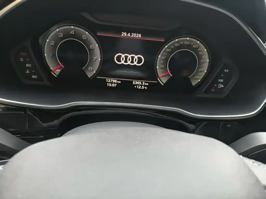 Audi Q3 — фото 2