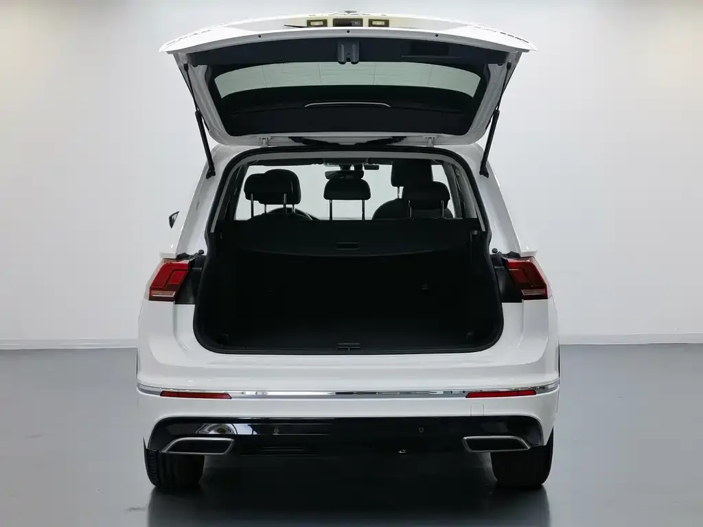 Volkswagen Tiguan L New Energy — фото 6