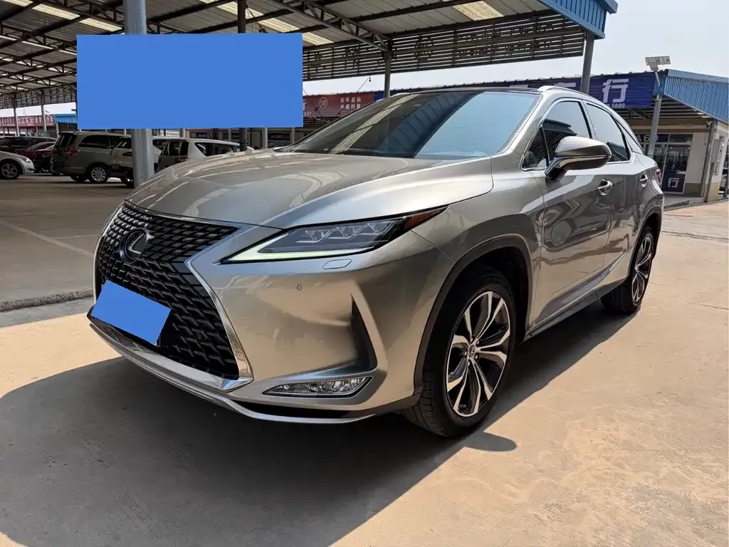 Lexus RX — фото 1