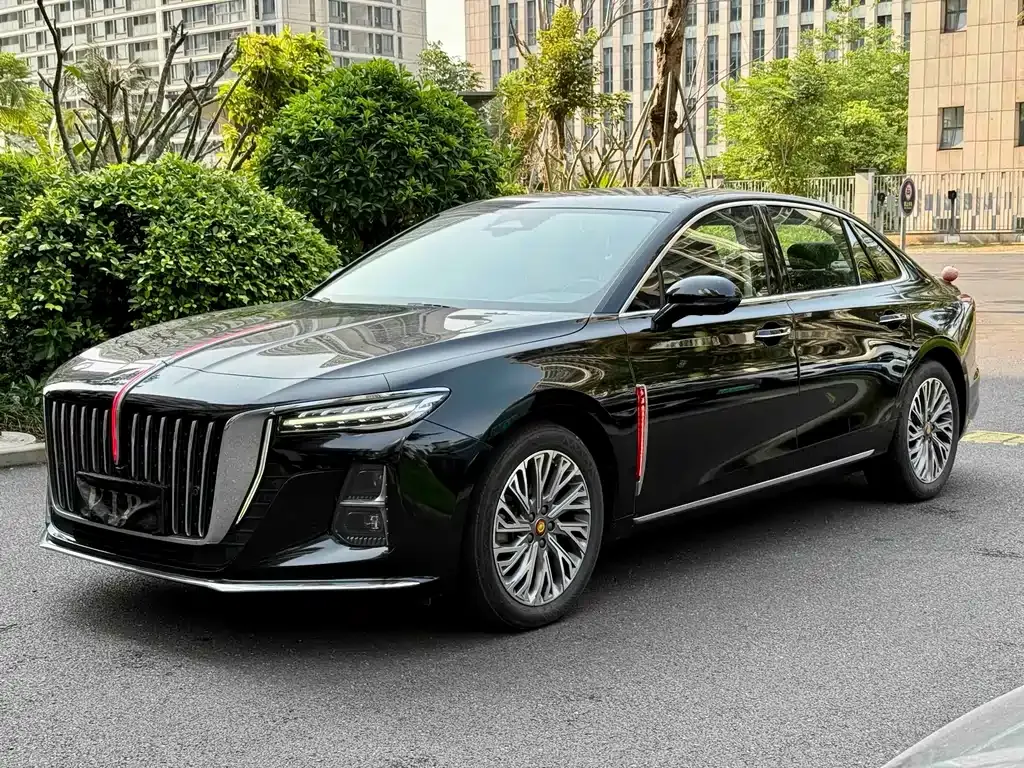 Hongqi H5 — фото 1