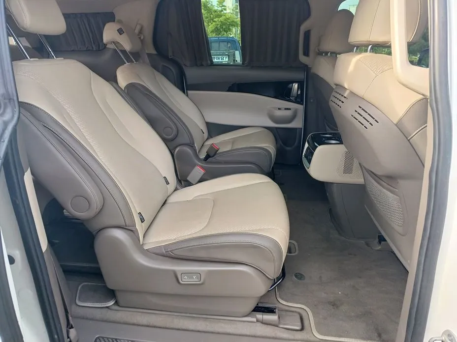Kia Carnival — фото 4