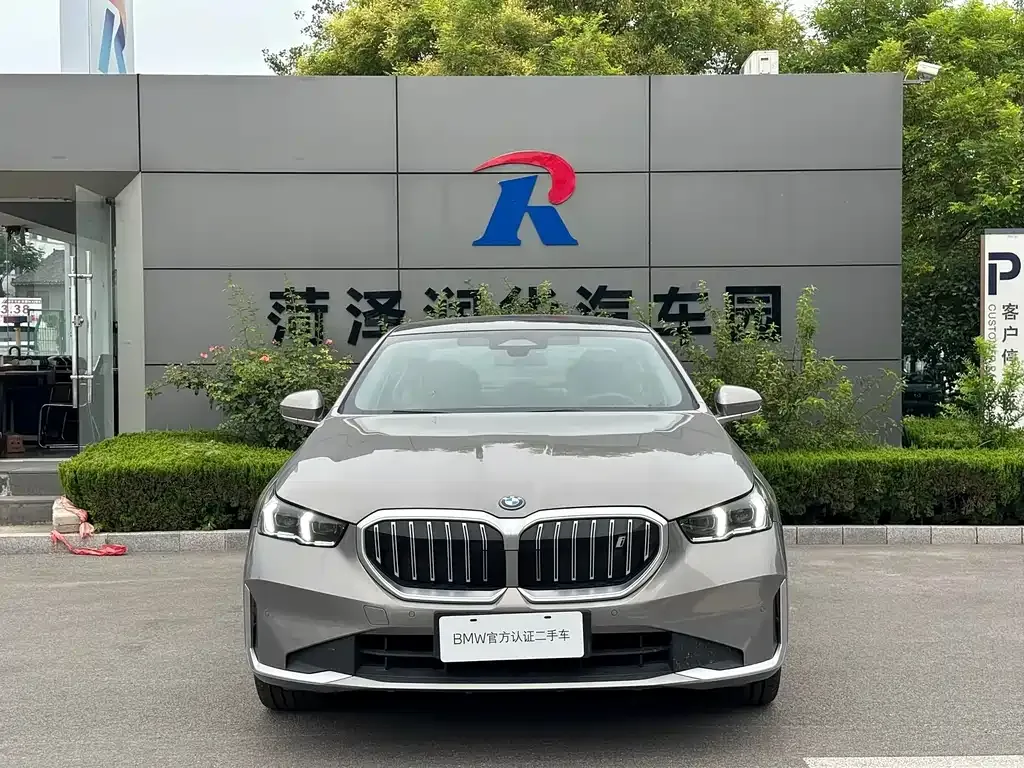 BMW i5 — фото 3