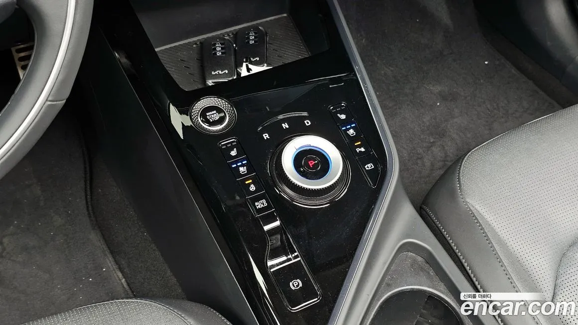 Kia Niro — фото 9