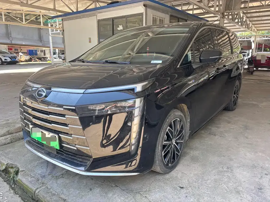GAC Motor E8 Hybrid — фото 1