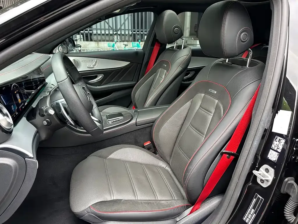 Mercedes-Benz E-Class AMG — фото 5