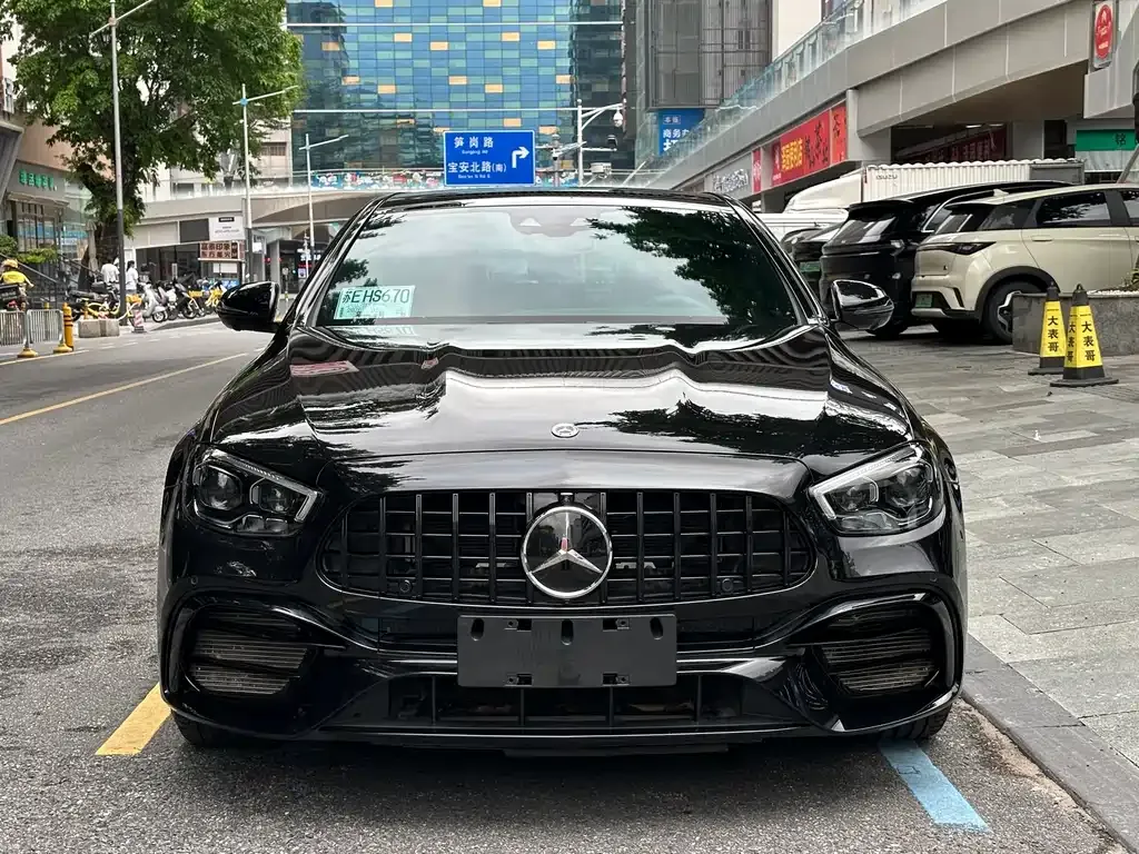 Mercedes-Benz E-Class AMG — фото 8