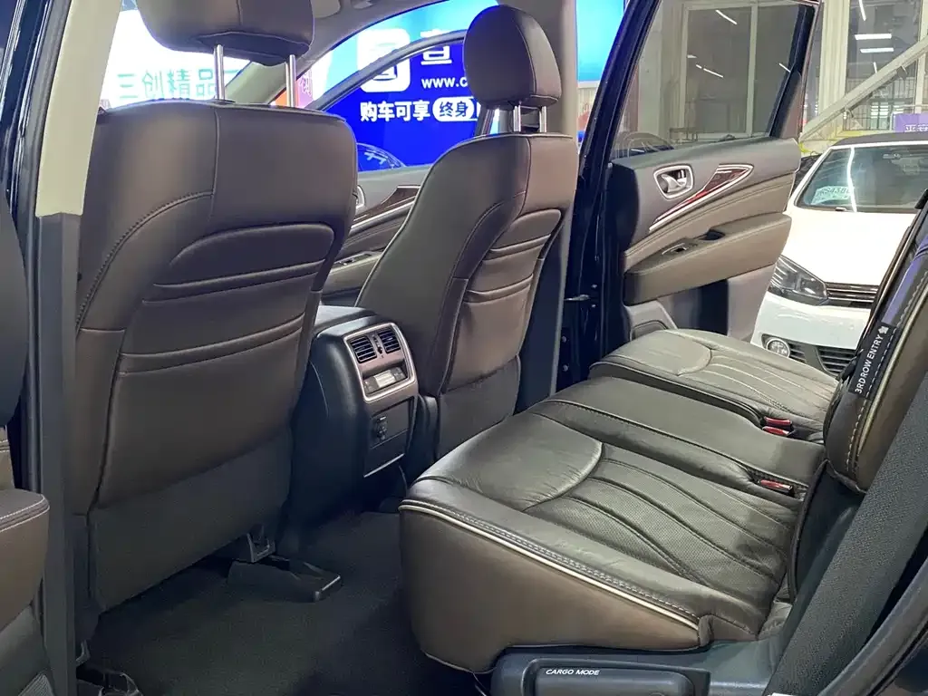 Infiniti QX60 (Import) — фото 6