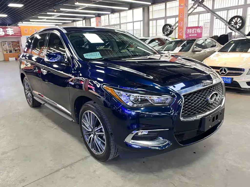 Infiniti QX60 (Import) — фото 9