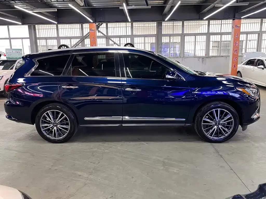 Infiniti QX60 (Import) — фото 4
