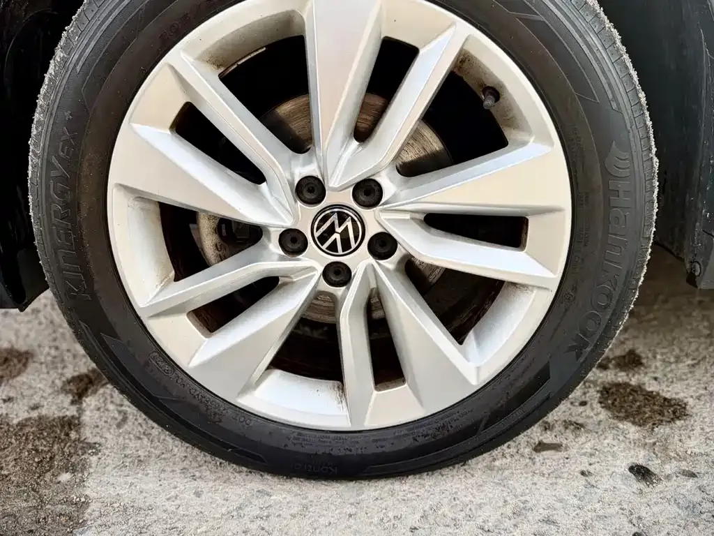 Volkswagen T-Cross — фото 4