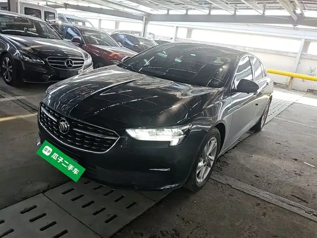 Buick Regal — фото 1