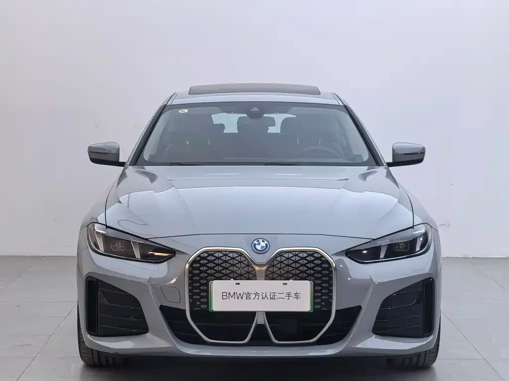 BMW i4 — фото 6