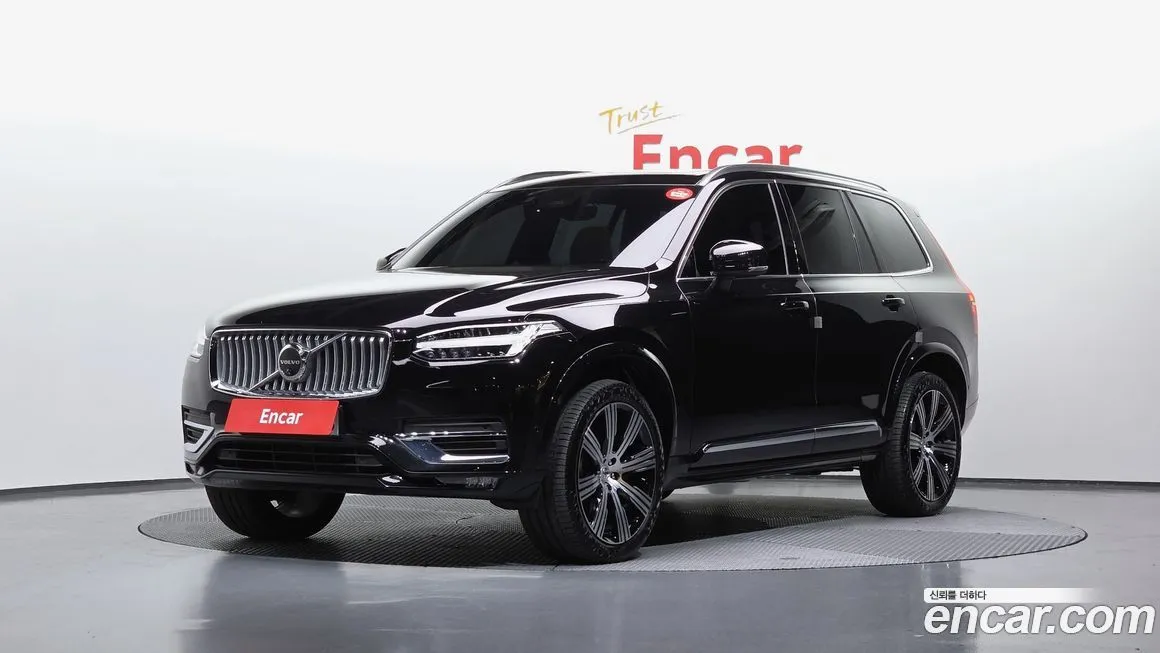 Volvo XC90 — фото 1